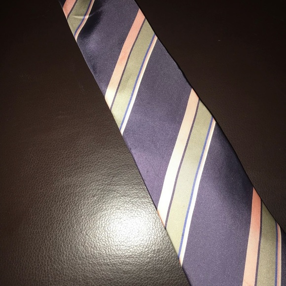 Yves Saint Laurent tie - Picture 4 of 4